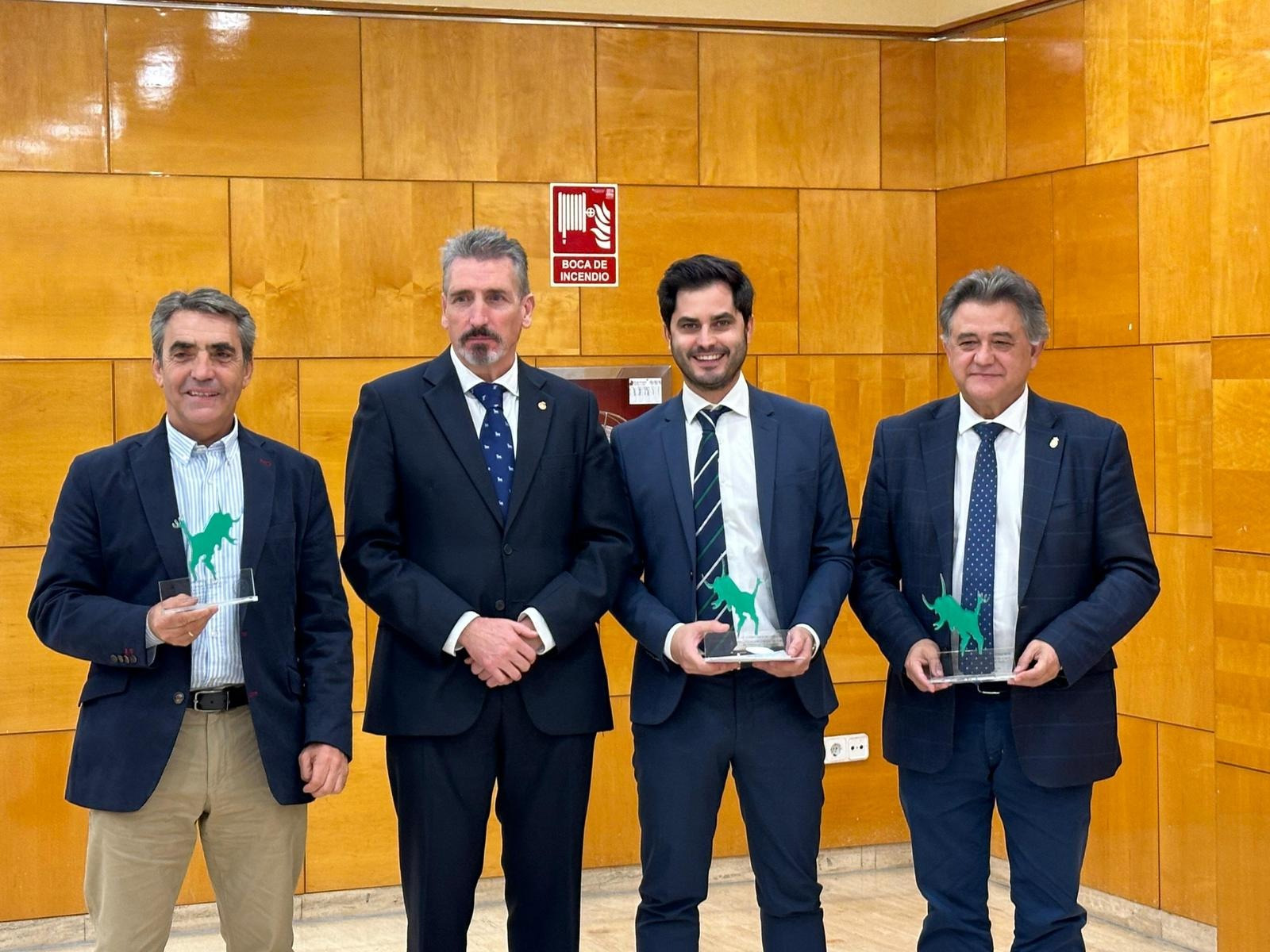 El Colegio de Veterinarios de Ciudad Real premia a Tauroemoción por la mejor corrida celebrada en la provincia en 2022