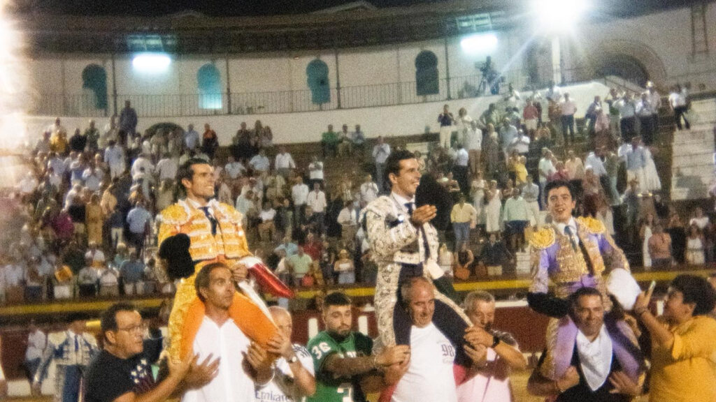 img-plaza-toros-andujar