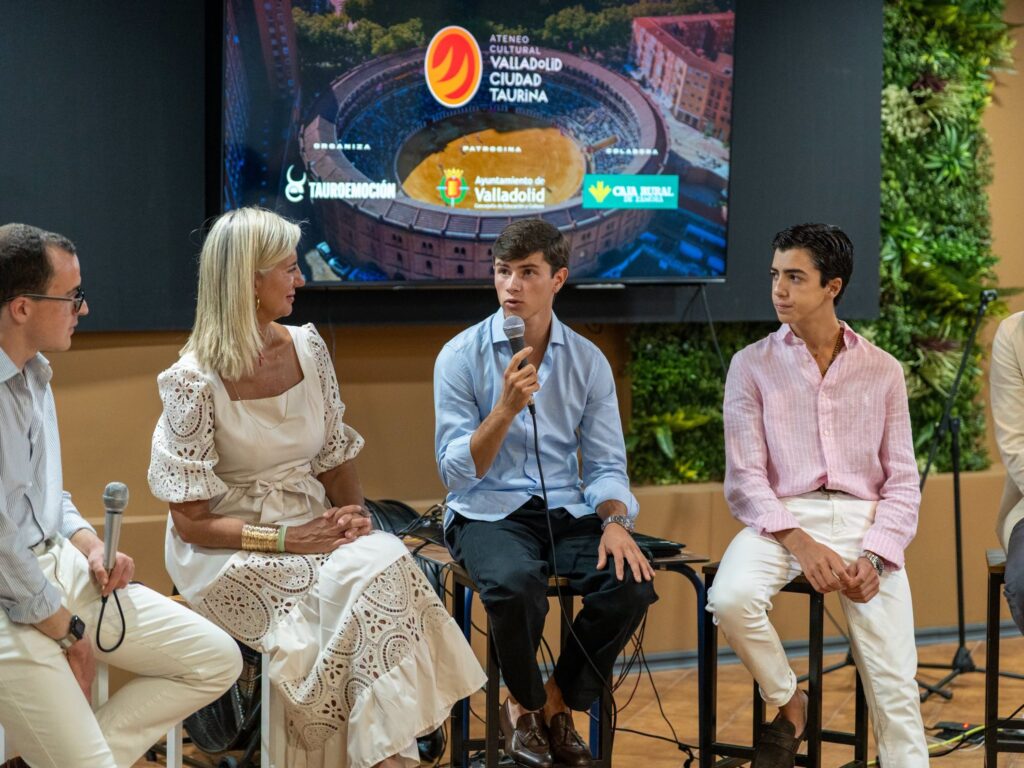 Presentación de Valladolid y Medina del Campo en Santander
